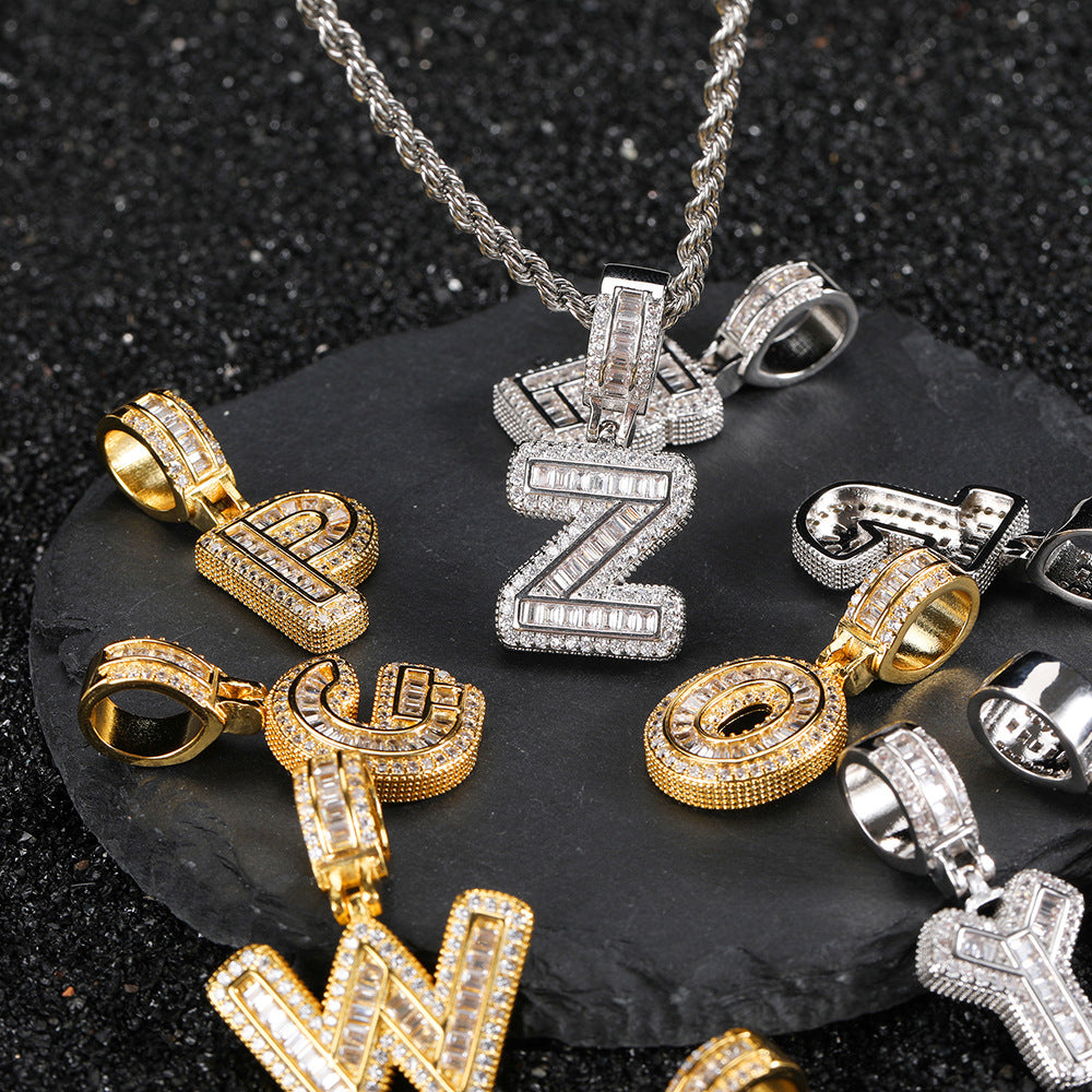 Collier pendentif lettre hip-hop populaire européen et américain en zircon, design de niche de personnalité, bijoux pendentif pour hommes